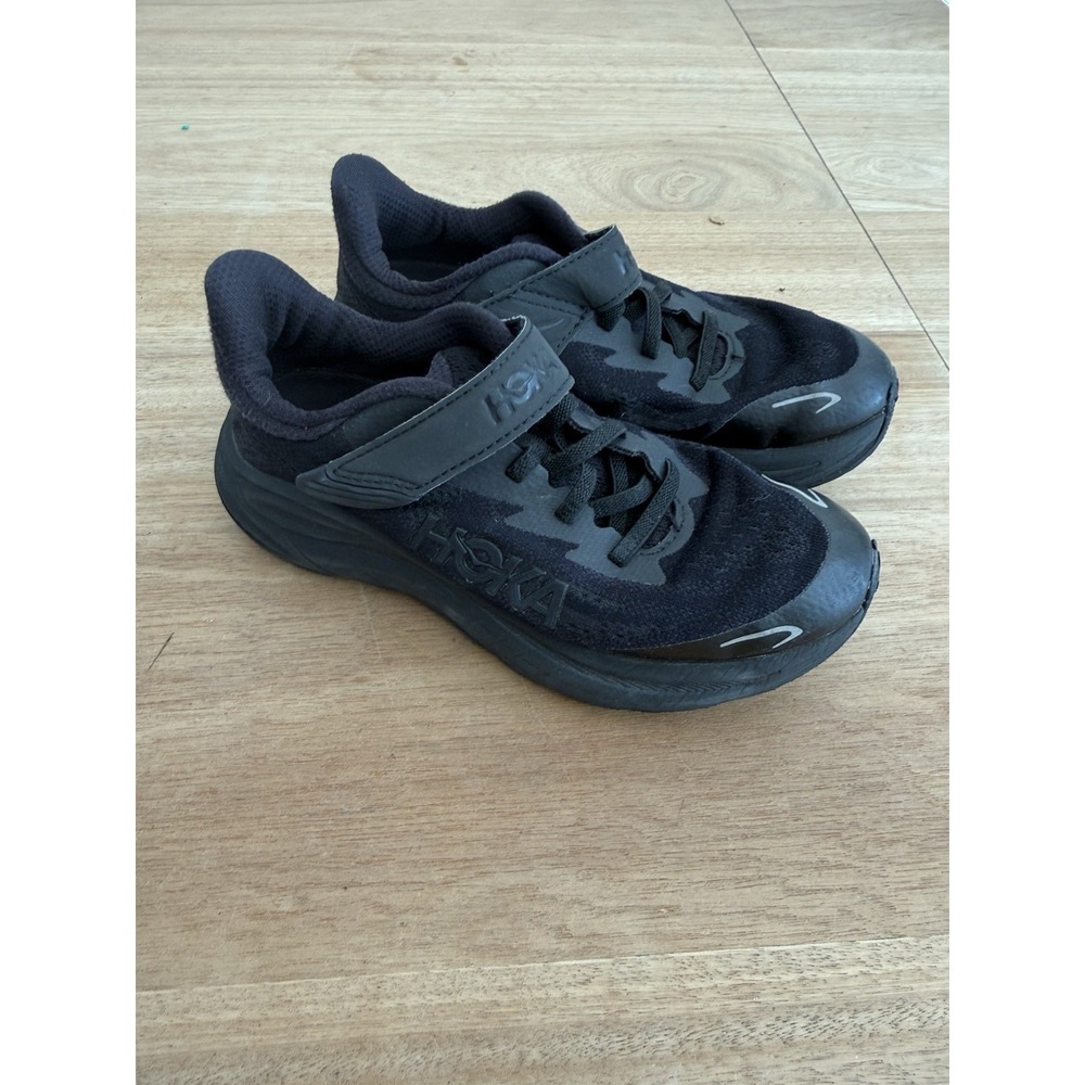 HOKA Clifton 10 Little Kids Black Running Shoes Size 3Y Hook Loop